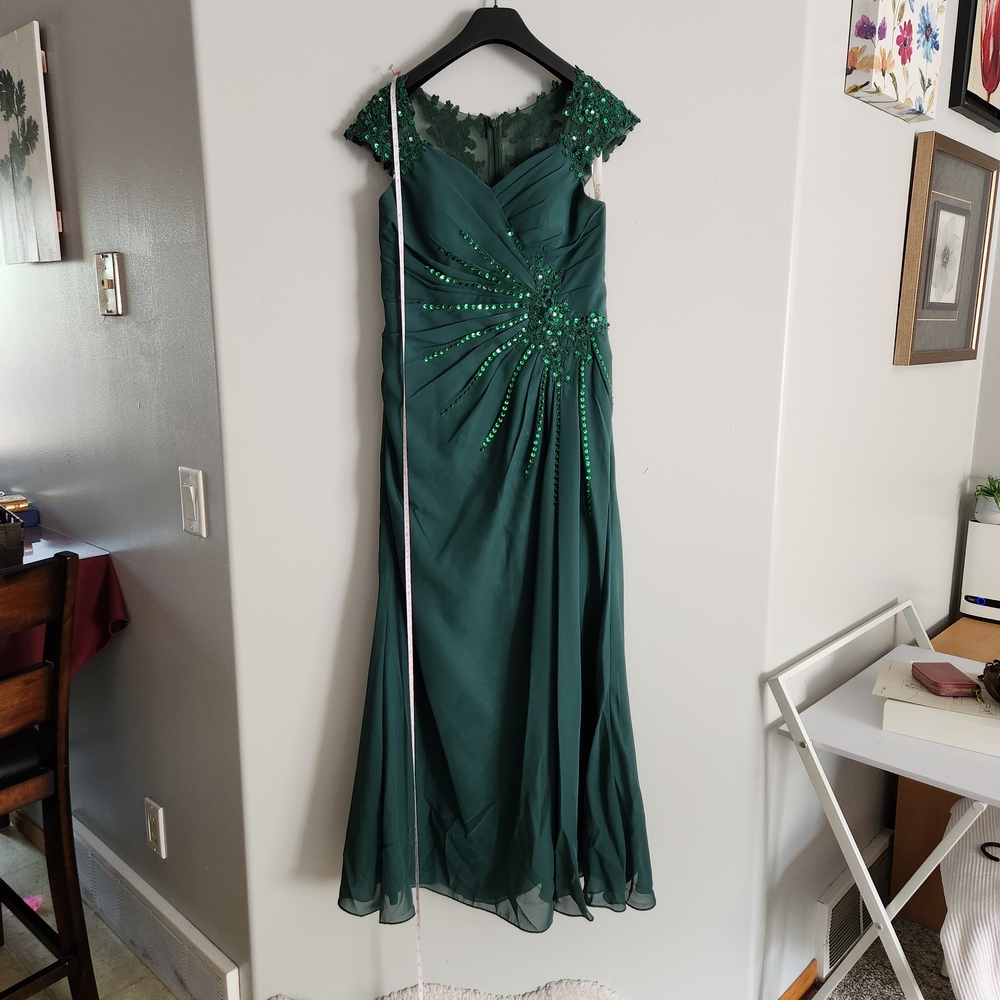 JJs House Emerald Green Wedding Dress